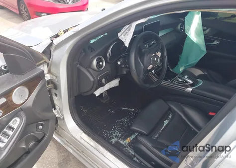 2018 Mercedes-Benz C 300 4Matic из США, поврежденный, VIN WDDWF4KB5JR418927